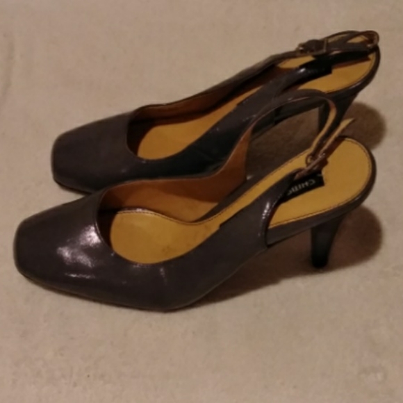 Grey Pumps - Picture 2 of 2